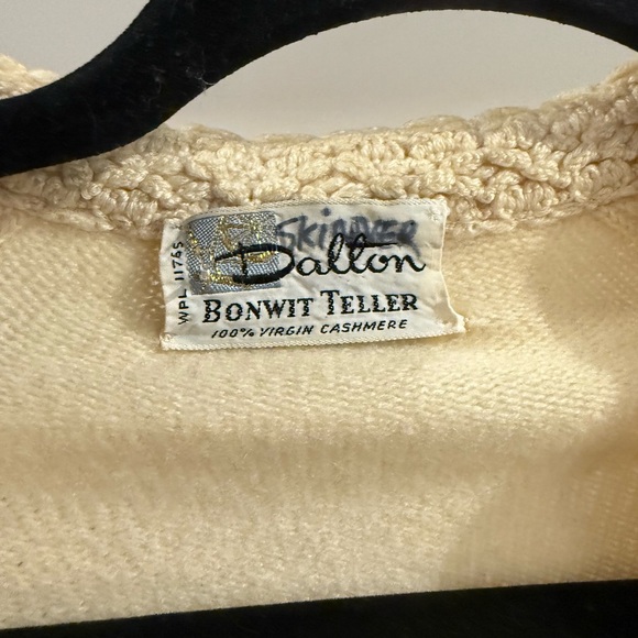 Cream Button-Front Cardigan - Picture 2 of 8